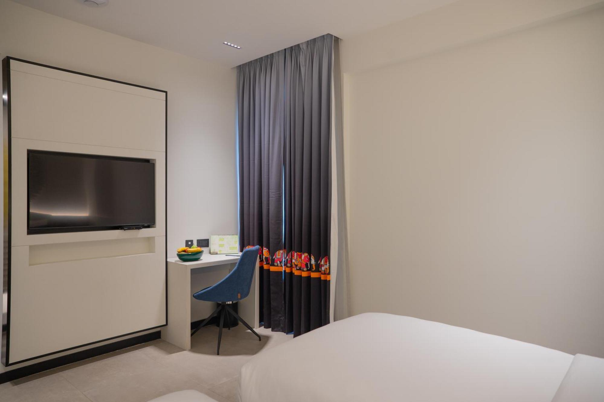 Zibe Luxe Kakinada By Grt Hotels Bagian luar foto