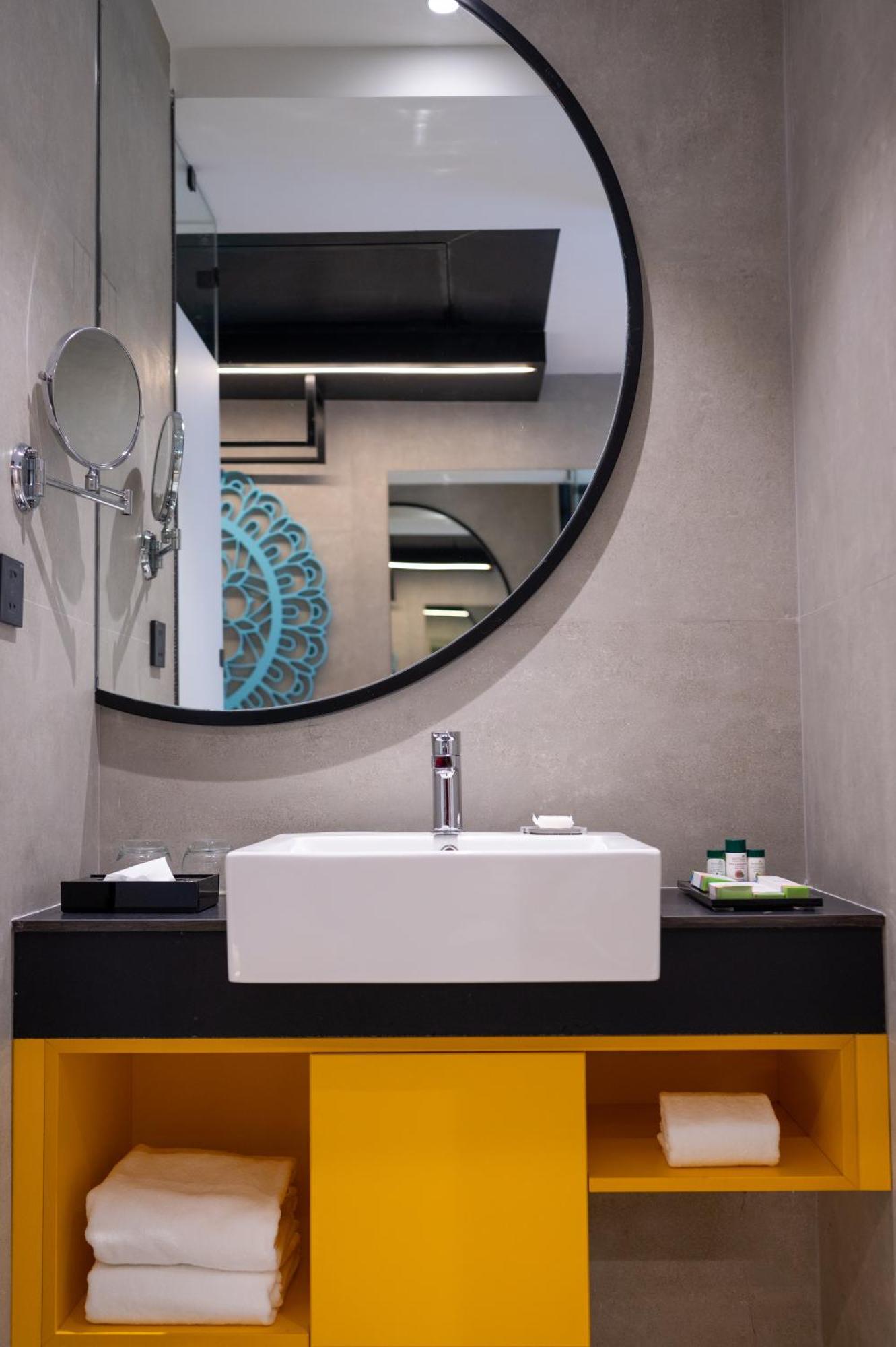 Zibe Luxe Kakinada By Grt Hotels Bagian luar foto