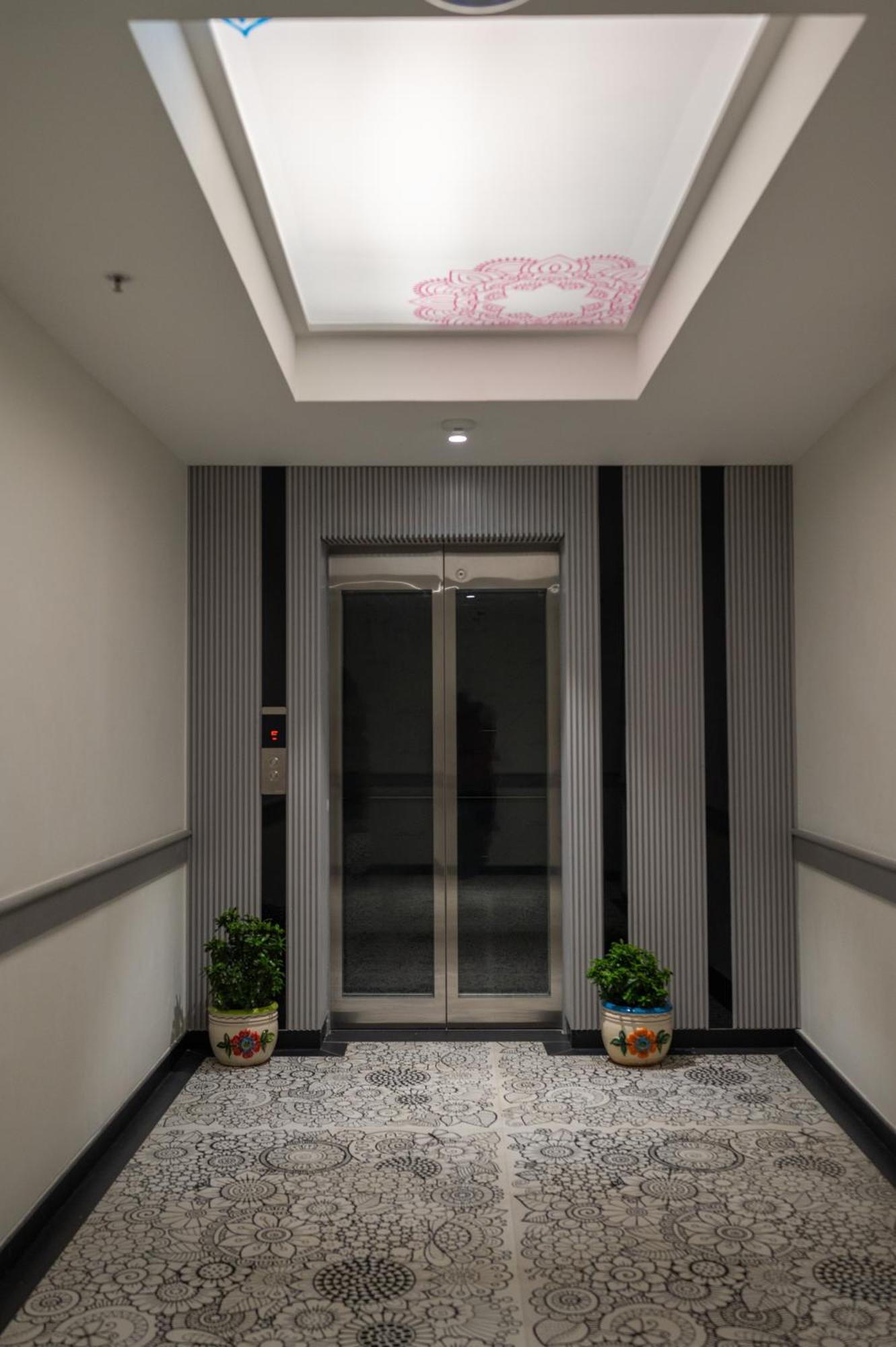 Zibe Luxe Kakinada By Grt Hotels Bagian luar foto